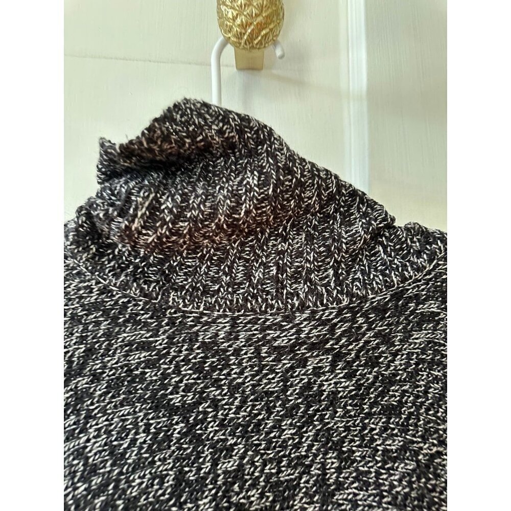 Lord & Taylor design lab women’s size medium sweater - Picture 2 of 10